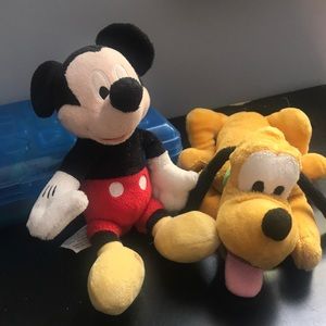 mickey mouse and pluto